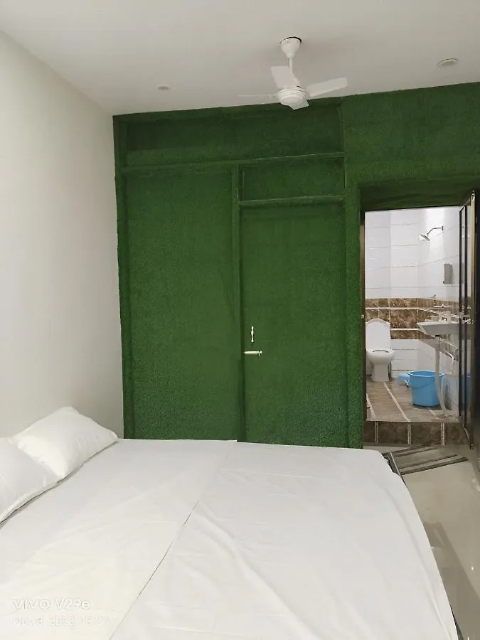 Shree Madhvam Hotel Varanasi