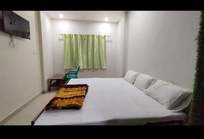Shree Madhvam Hotel Varanasi